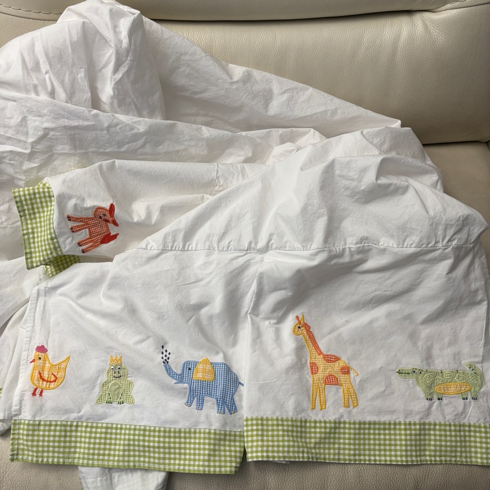 Pottery Barn Baby Crib Skirt 100% Cotton Animals Bright Colorful On Crisp White